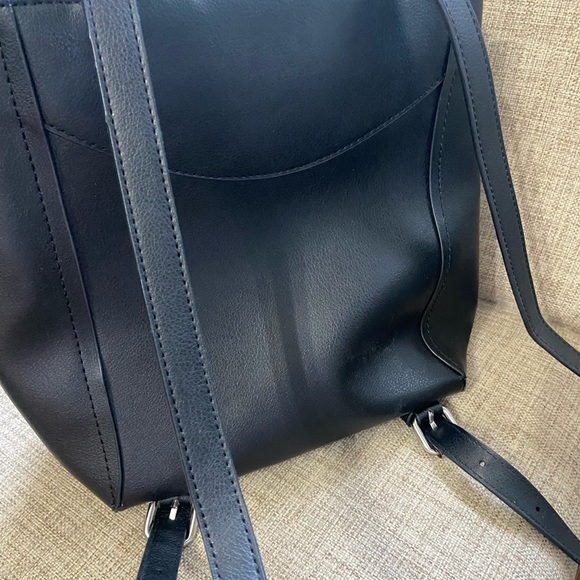 Black bag - Picture 3 of 3